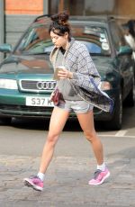 ELIZA DOOLITTLE Out and About in Primrose Hill