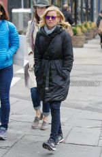 ELIZABETH BANKS Out and About in New York 2003