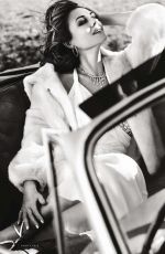 ELIZABETH HURLEY in Vanity Fair Magazine, Italy April 2015 Issue