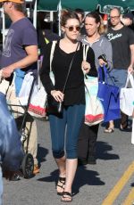 ELIZABETH OLSEN Arrives at Farmer
