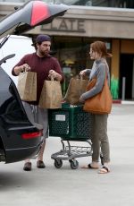 EMMA STONE Shopping for Grocery in Malibu 1103