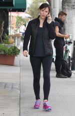 JENNIFER GARNER Out and About in Brentwood 1103