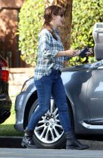 JENNIFER GARNER Out and About in Santa Monica 1903
