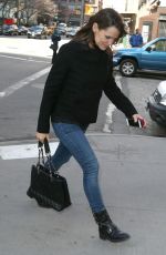 JENNIFER GARNER Out Shopping in Soho 1803
