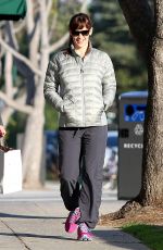 JENNIFER GARNER Shoping at Beaming Store in Santa Monica