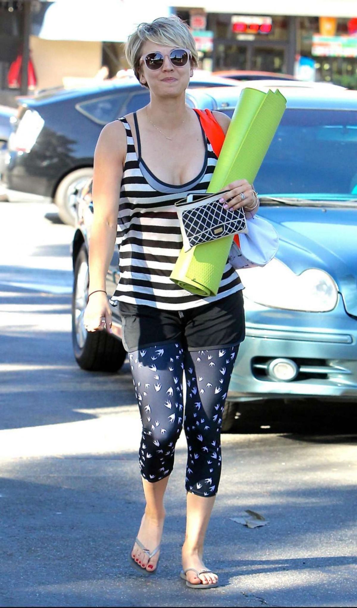 kaley-cuoco-in-leggings-heading-to-yoga-class-in-brentwood-0303_11.