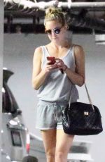 KATE HUDSON in Shorts Leaves a Medical Building in Beverly Hills