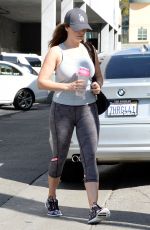 KELLY BROOK in Leggings Leaves Gym in Los Angeles 0403