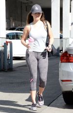 KELLY BROOK in Leggings Leaves Gym in Los Angeles 0403