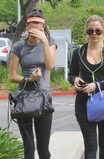 KENDLL JENNER Shopping at Performance Fitness Concepts in Santa Monica