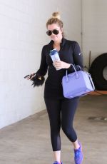 KHLOE KARDASHIAN Heading to a Gym in Beverly Hills 2503