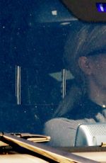 KIM KARDASHIAN Leaves a Doctor