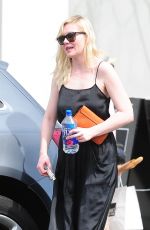 KIRSTEN DUNST Dines at Joan