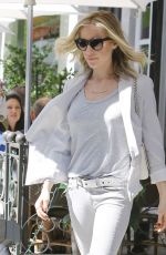 KRISTIN CAVALLARI Leaves a Restaurant in Los Angeles 2403