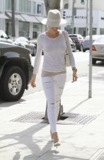 KRISTIN CAVALLARI Out and About in Beverly Hills 2203