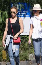 KYLIE and DANNII MINOGUE Out and About in Melbourne