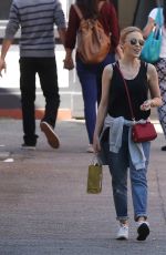 KYLIE and DANNII MINOGUE Out and About in Melbourne