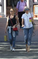 KYLIE and DANNII MINOGUE Out and About in Melbourne