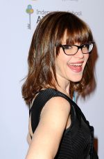 LISA LOEB at Independent School Alliance Impact Awards Dinner in Los Angeles