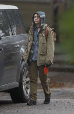 MAISIE WILLIAMS on the Set of The Devil and the Deep Blue Sea in New Orleans 0303