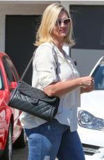 NATASHA HENSTRIDGE Leaves a Hair Salon in Beverly Hills 2603