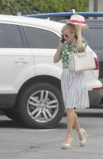REESE WITHERSPOON Out and About in Brentwood 1703
