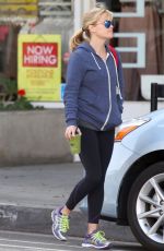 REESE WITHERSPOON Out in Santa Monica 0903