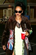 RIHANNA Arrives at a Studio in New York 1903