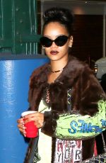 RIHANNA Arrives at a Studio in New York 1903