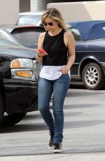 SARAH MICHELLE GELLAR in Jeans Out Shopping in Los Angeles 1603