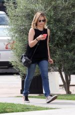 SARAH MICHELLE GELLAR in Jeans Out Shopping in Los Angeles 1603