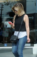 SARAH MICHELLE GELLAR in Jeans Out Shopping in Los Angeles 1603