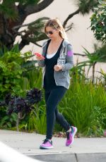 SARAH MICHELLE GELLAR Out and About in Los Angeles 0903