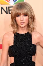 TAYLOR SWIFT at 2015 iHeartRadio Music Awards in Los Angeles