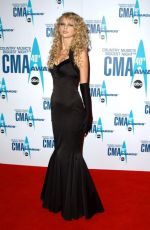 TAYLOR SWIFT at 40th Annual CMA Awards in Nashville (November 8th, 2006)