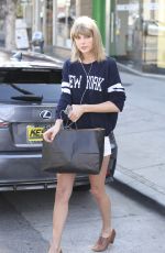 TAYLOR SWIFT Out and About in Studio City 1003