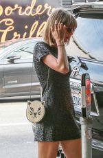 TAYLOR SWIFT Out for Lunch in Los Angeles 1003
