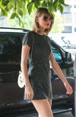 TAYLOR SWIFT Out for Lunch in Los Angeles 1003