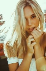 ALEXIS REN - Lucas Passmore Photoshoot
