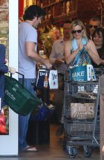 AMY SMART Shopping at Bristol Farms in West Hollywood