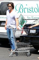 AMY SMART Shopping at Bristol Farms in West Hollywood
