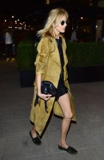 ANJA RUBIK and KAROLINA KURKOVA Out and About in Warsaw