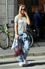 BAR REFAELI Out Shopping in Milan