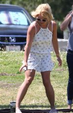 BRITNEY SPEARS Out and About in Calabasas