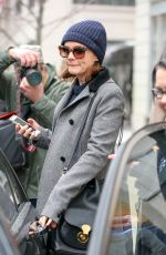 CAREY MULLIGAN Leaves an Office in Soho