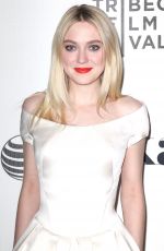 DAKOTA FANNING at Franny Premiere in New York
