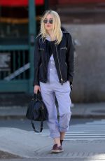 DAKOTA FANNING Out and About in New York