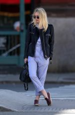 DAKOTA FANNING Out and About in New York