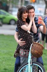 DAKOTA JOHNSON on the Set How to Be Single in New York 04/23/2015