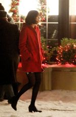 DAKOTA JOHNSON on the Set of How to be Single in New York 04/24/2015